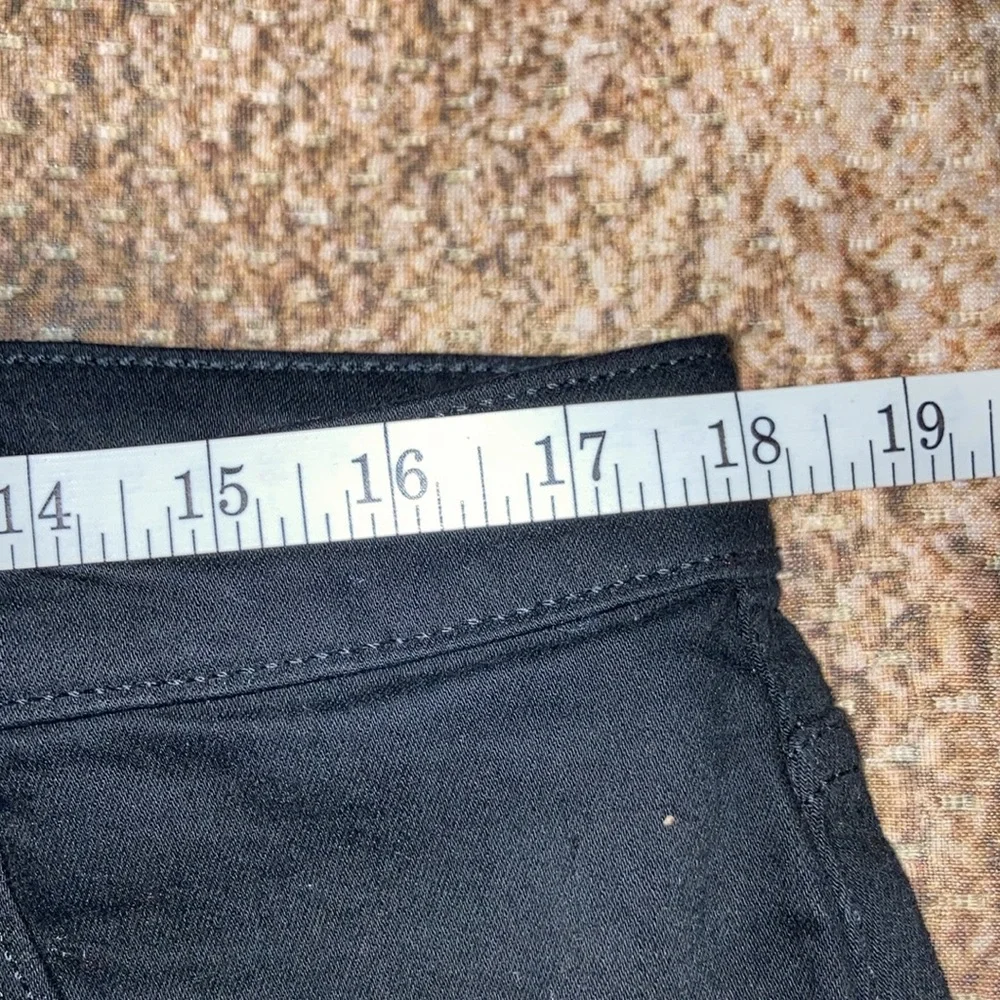 Universal Thread - Picture 8 of 11